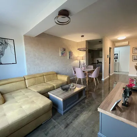 Roosevelt Apartment Skopje